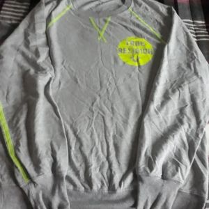 True Religion sweat top Gray